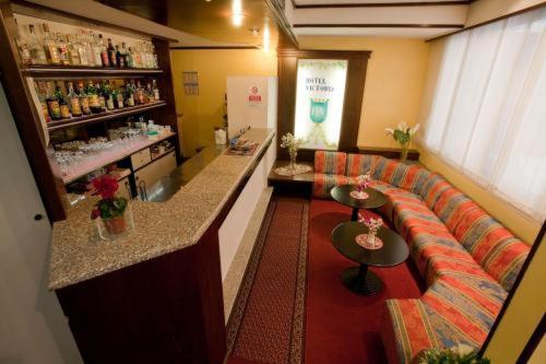 Hotel Victoria Varedo エクステリア 写真